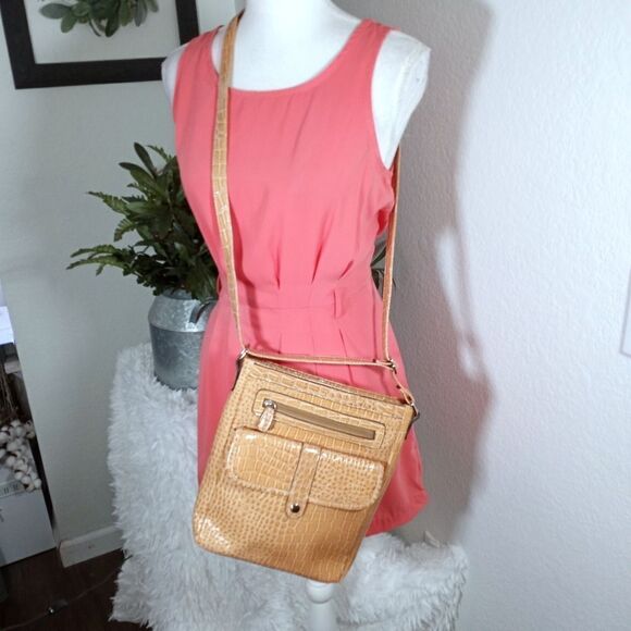 GOLDEN TAN/BROWN FAUX CROC EMBOSSED CROSSBODY BAG EUC - Picture 3 of 5